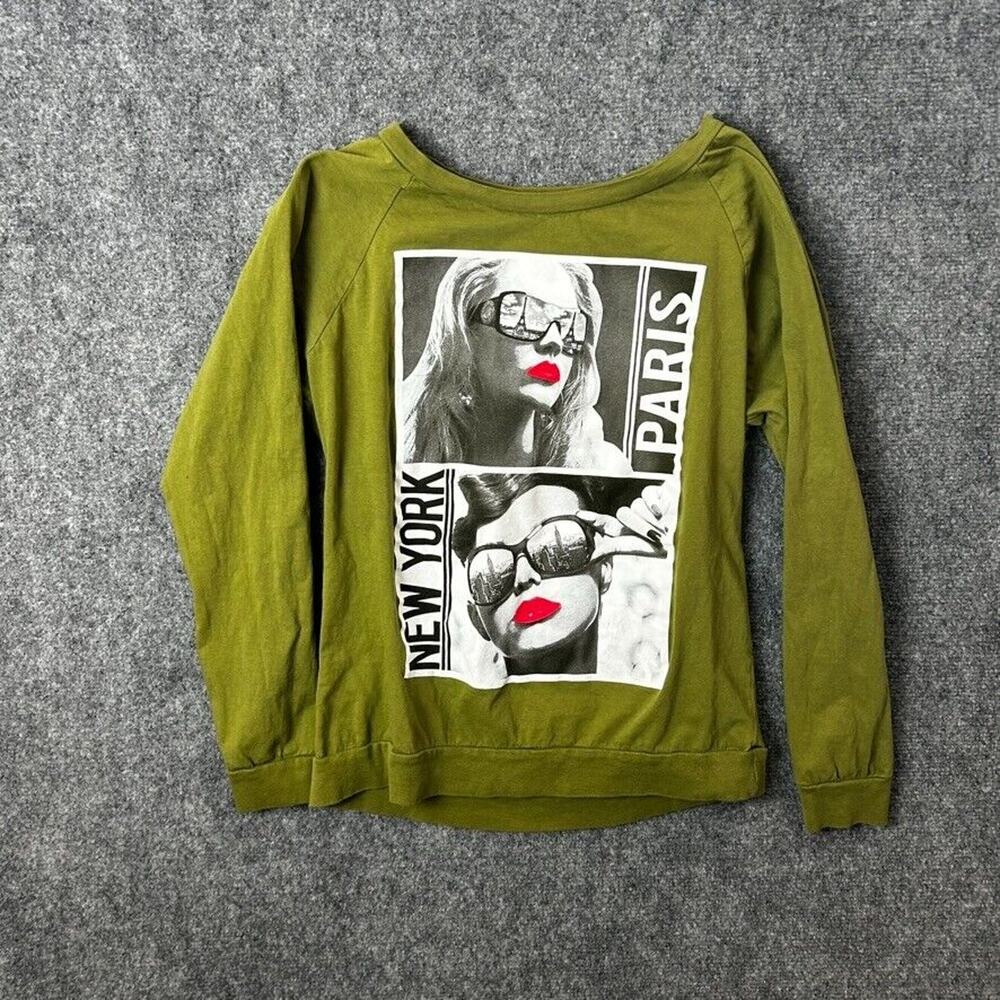 ON Fire Womens Graphic Tee Green Long Sleeve Paris New York Large